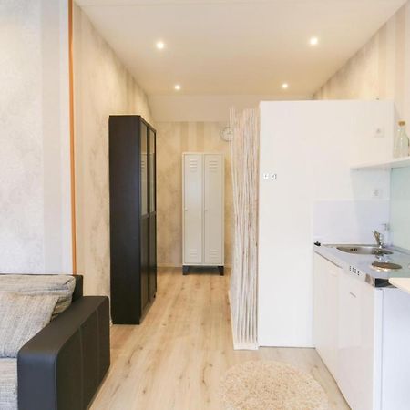 Kleine Stube Apartment ฮูซุม ภายนอก รูปภาพ